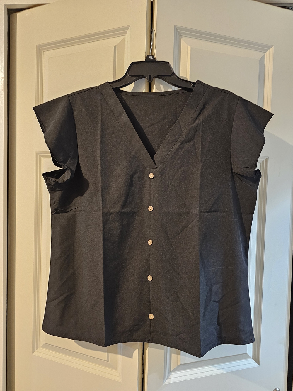 Black V-Neck Button Front Women's Top NWOT LARGE